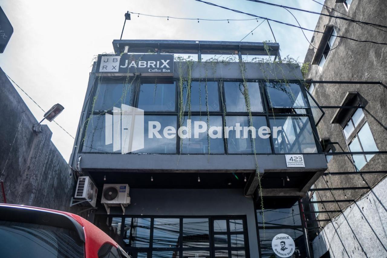 Jabrix Mitra Reddoorz Hotel Bandung