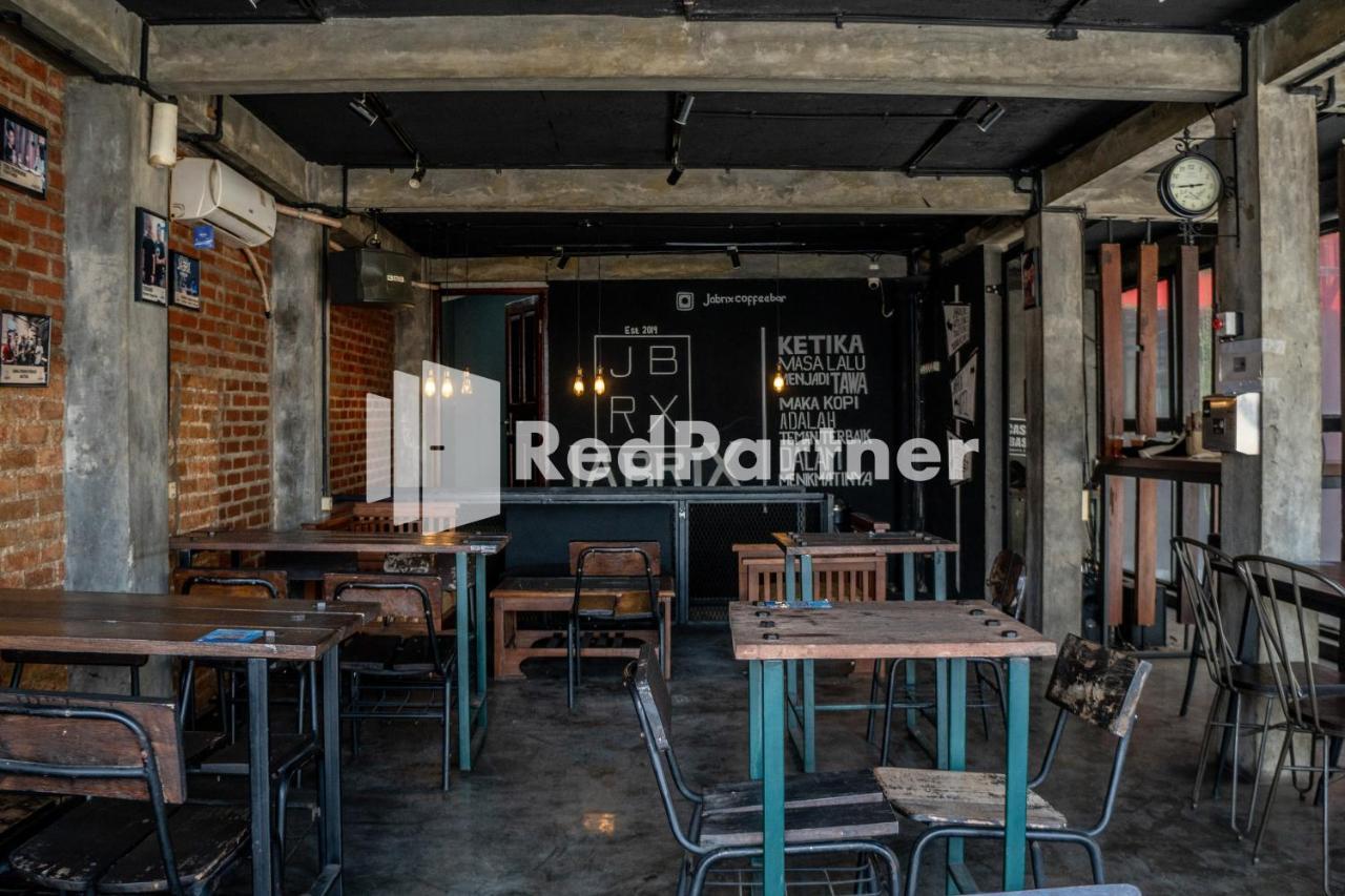 Jabrix Mitra Reddoorz Hotel Bandung
